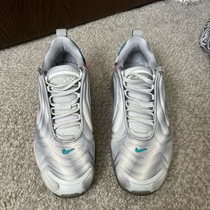 Nike Air Max 720